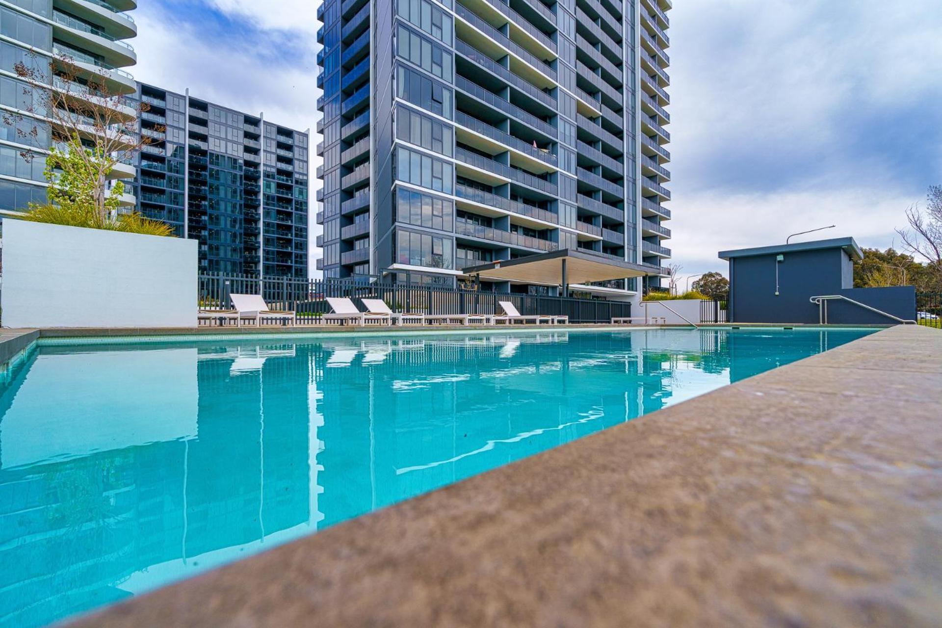 Urban Apt In Phillip 9Mins To Canberra Hospital Apartment Exterior photo